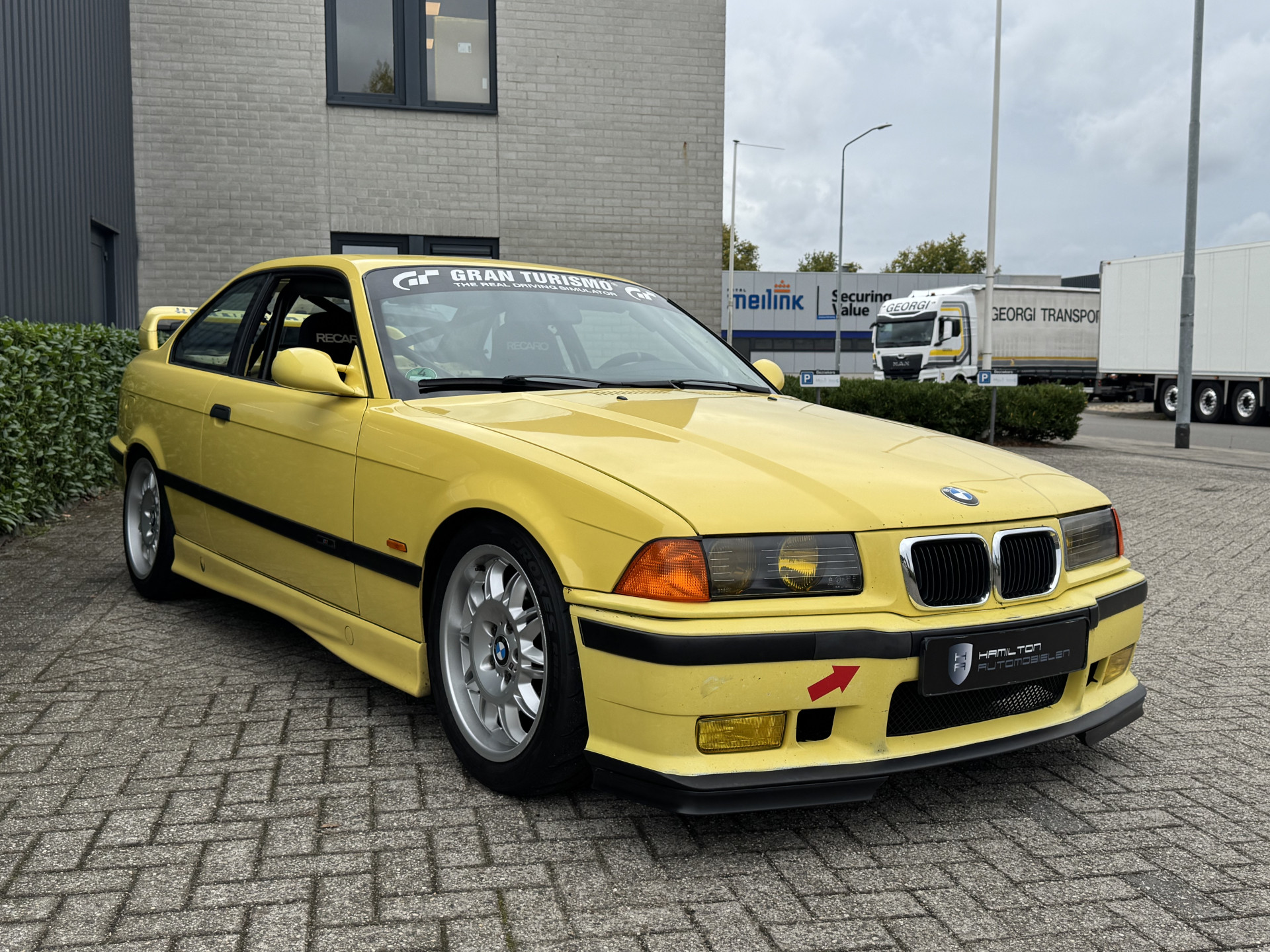 47789754-19.jpg