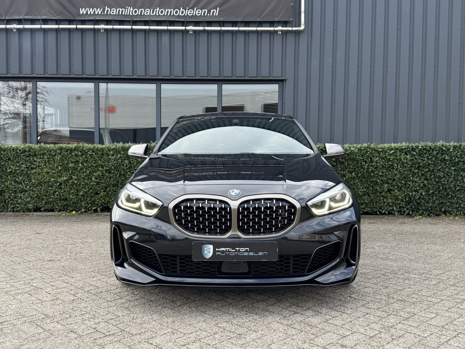 52985762-26.jpg